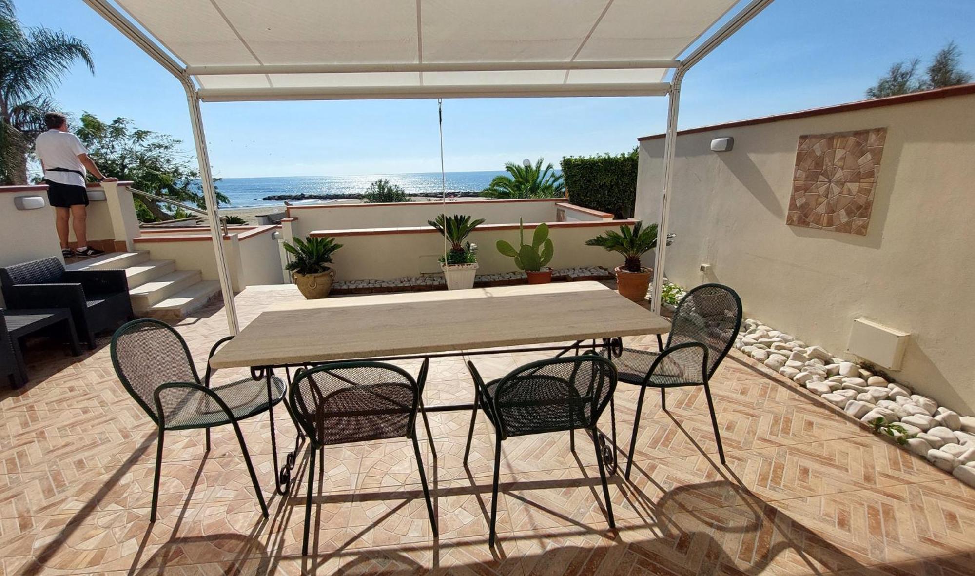 Apartamento Domus Hormiae Formia Habitación foto